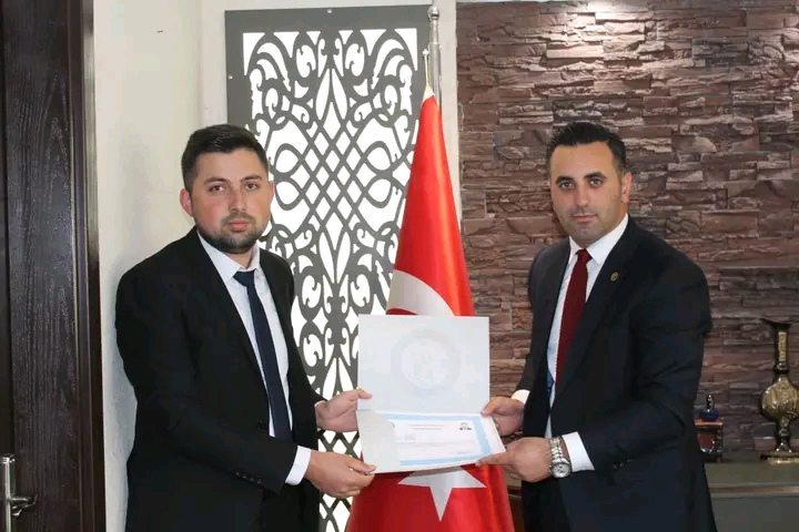 KAYMAKAM TUĞ, MÜFTÜLÜK PERSONELLERİNE BAŞARI BELGESİ VERDİ