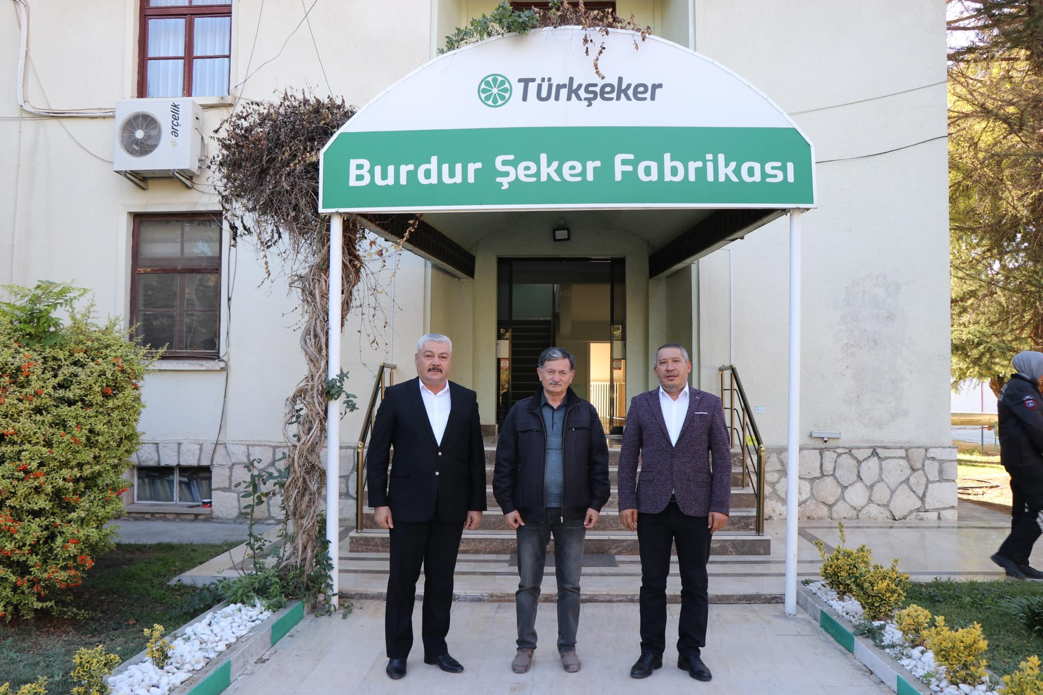 Başkan Topçu Burdur Şeker Fabrikası Müdürü Arslan’ı Ziyaret Etti