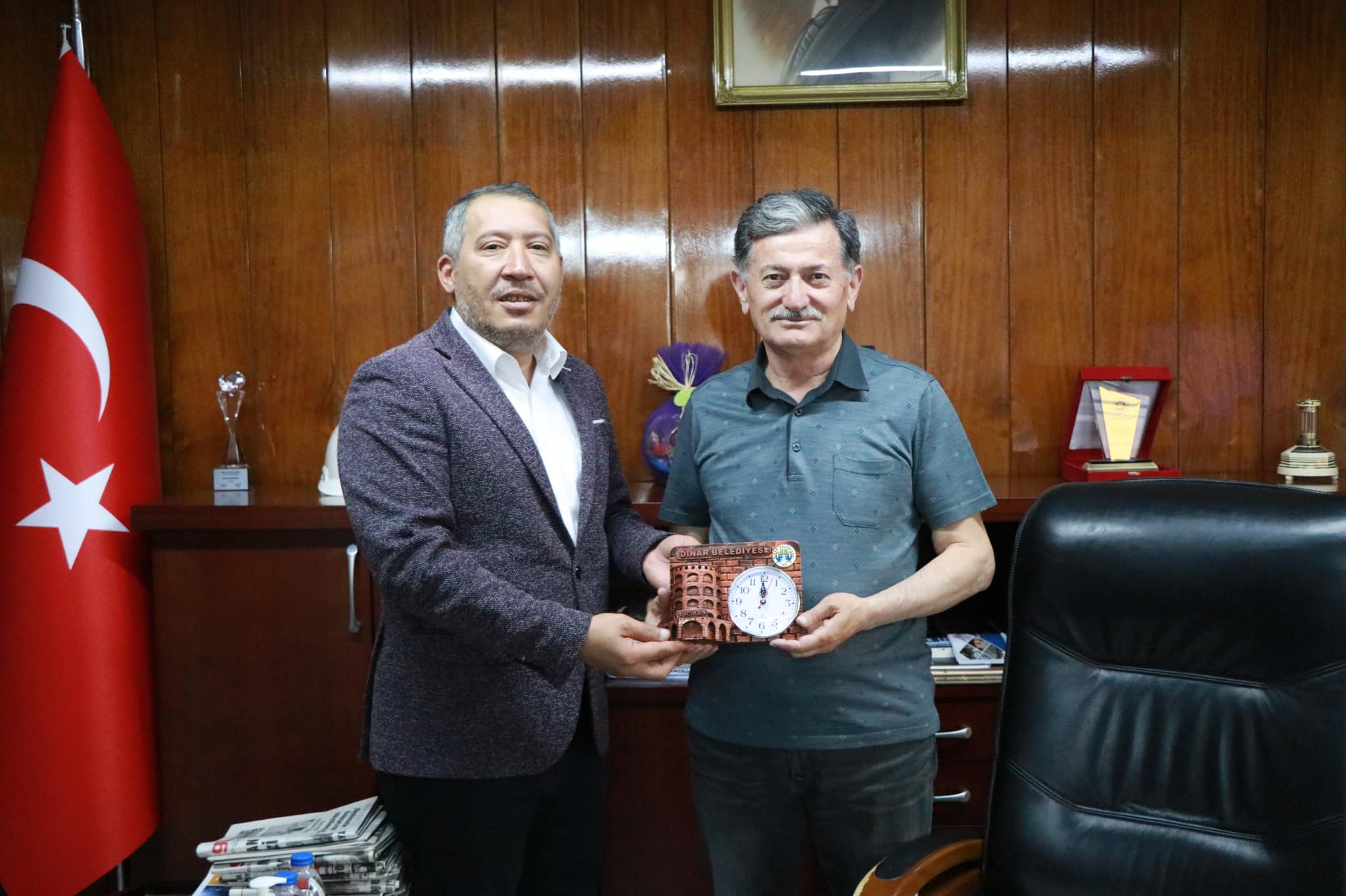 Başkan Topçu Burdur Şeker Fabrikası Müdürü Arslan’ı Ziyaret Etti