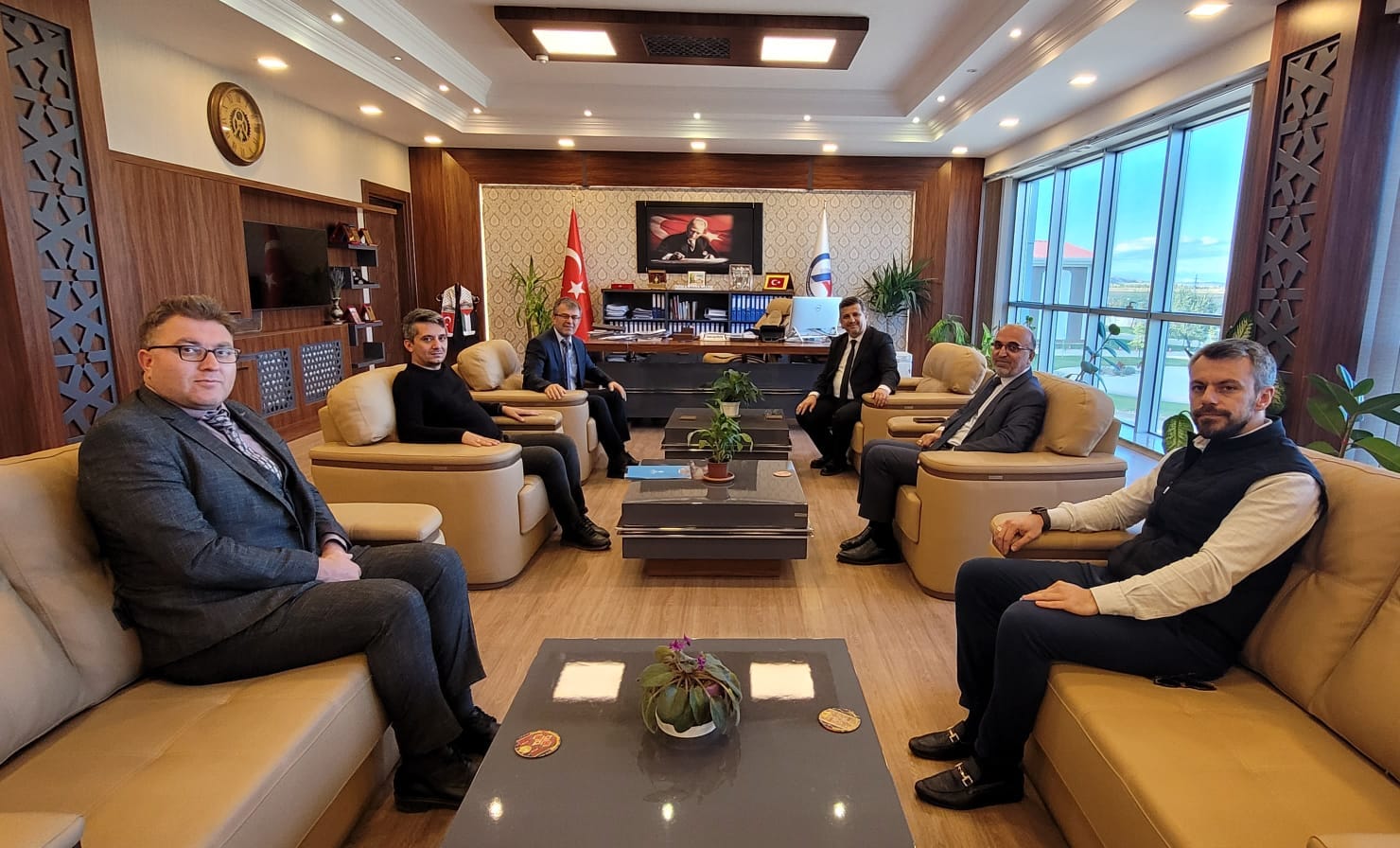 Diyanet Vakfı’ndan Afyonkarahisar İl Özel İdaresi'ne Ziyaret