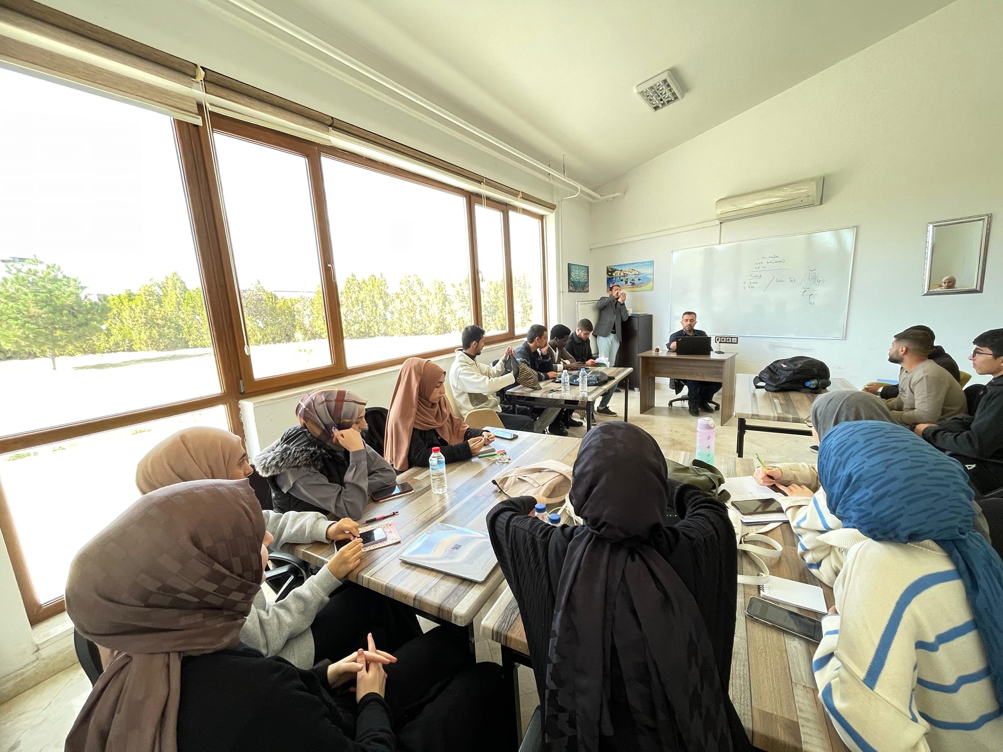 Diyanet Gençlik Merkezinde “Akademik Söyleşiler” Serisi Başladı