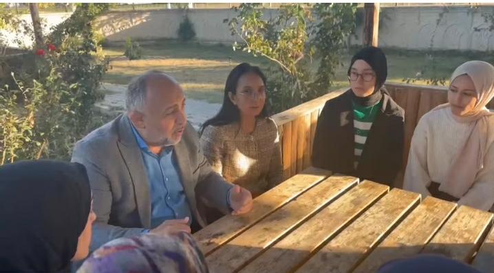 KASAPOĞLU GENÇLERLE BİR ARAYA GELDİ