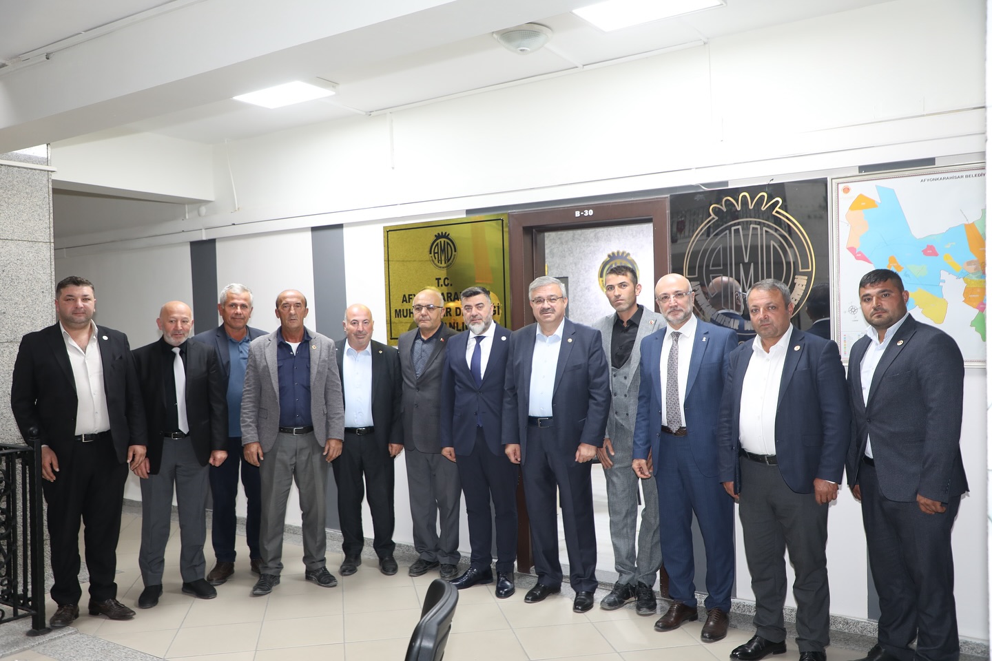 Milletvekili Yurdunuseven Muhtarlar Derneği Başkanı Uygur’u Ziyaret Etti