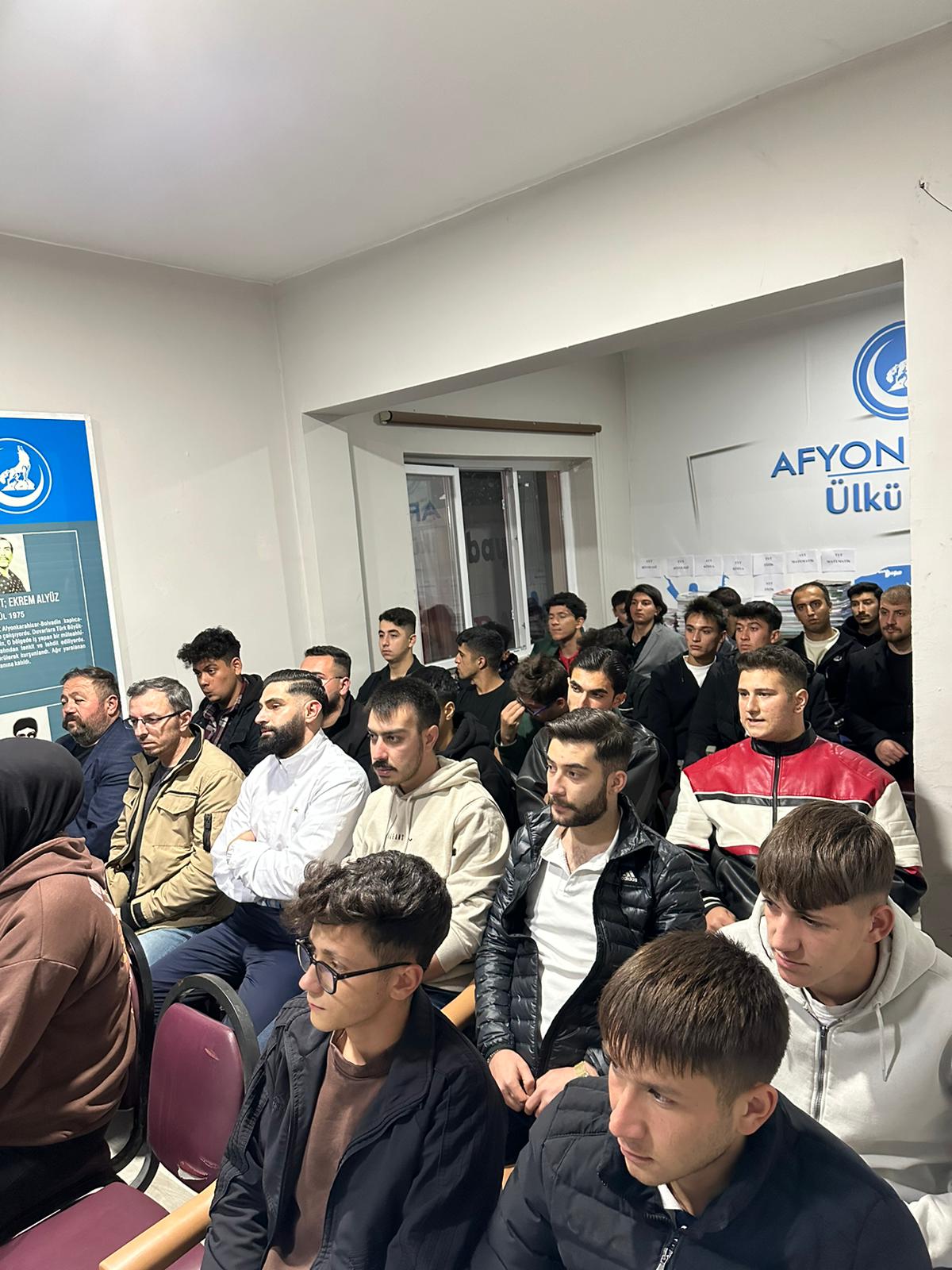 Afyonkarahisar Ülkü Ocakları'nda Cihan Hâkimiyeti Semineri Düzenlendi