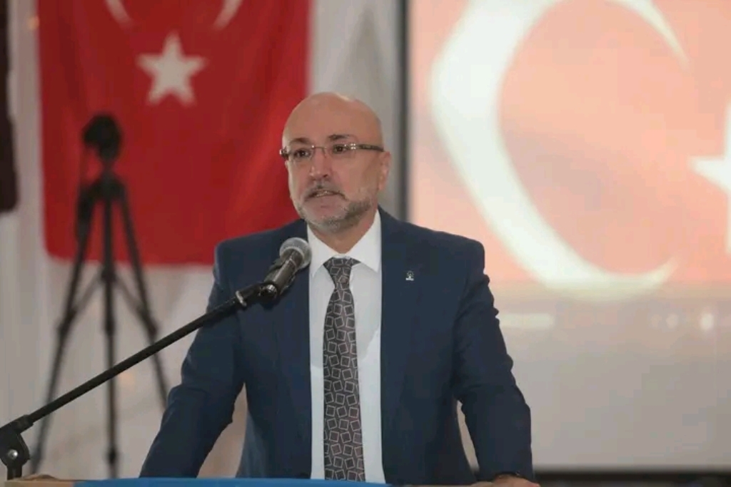 BAŞKAN ŞAHİN, ERKMEN'DE KONGREYE KATILDI