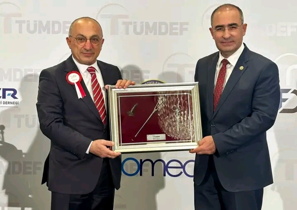 MİLLETVEKİLİ ARSLAN, TIBBİ CİHAZ ÜRETİCİ VE TEDARİKÇİ DERNEKLERİNİN DÜZENLEDİĞİ PROGRAMA KATILDI