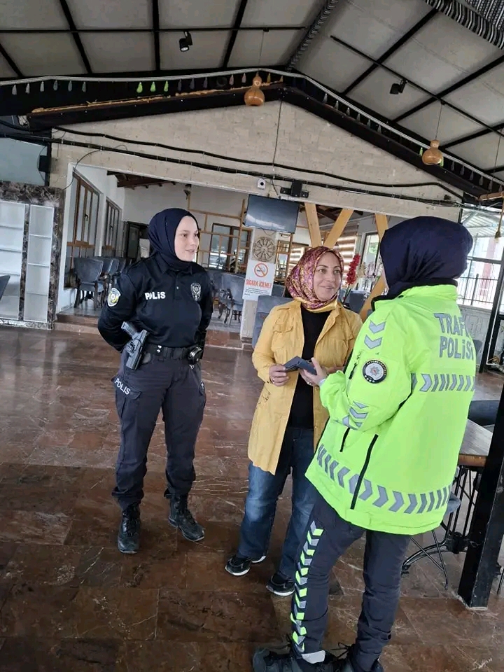 ÇAY İLÇESİNDE KADINLARA KADES UYGULAMASI TANITILDI