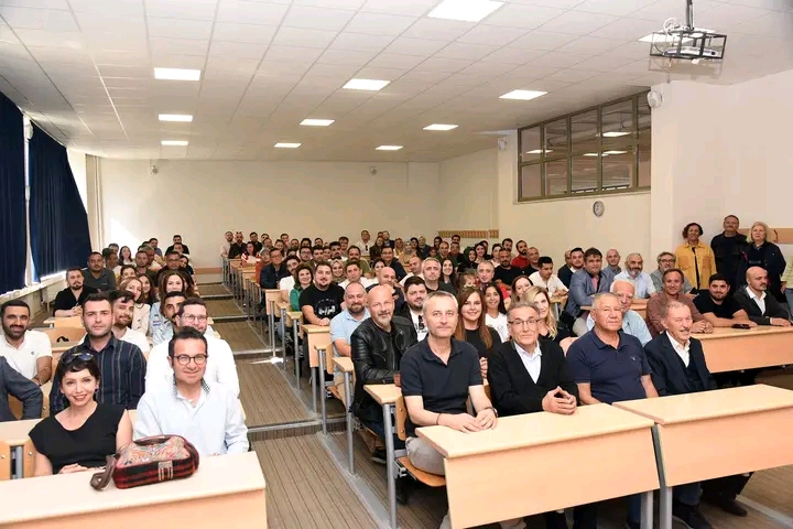 İKTİSADİ VE İDARİ BİLİMLER FAKÜLTESİ 50. YILINDA MEZUNLARLA BULUŞTU