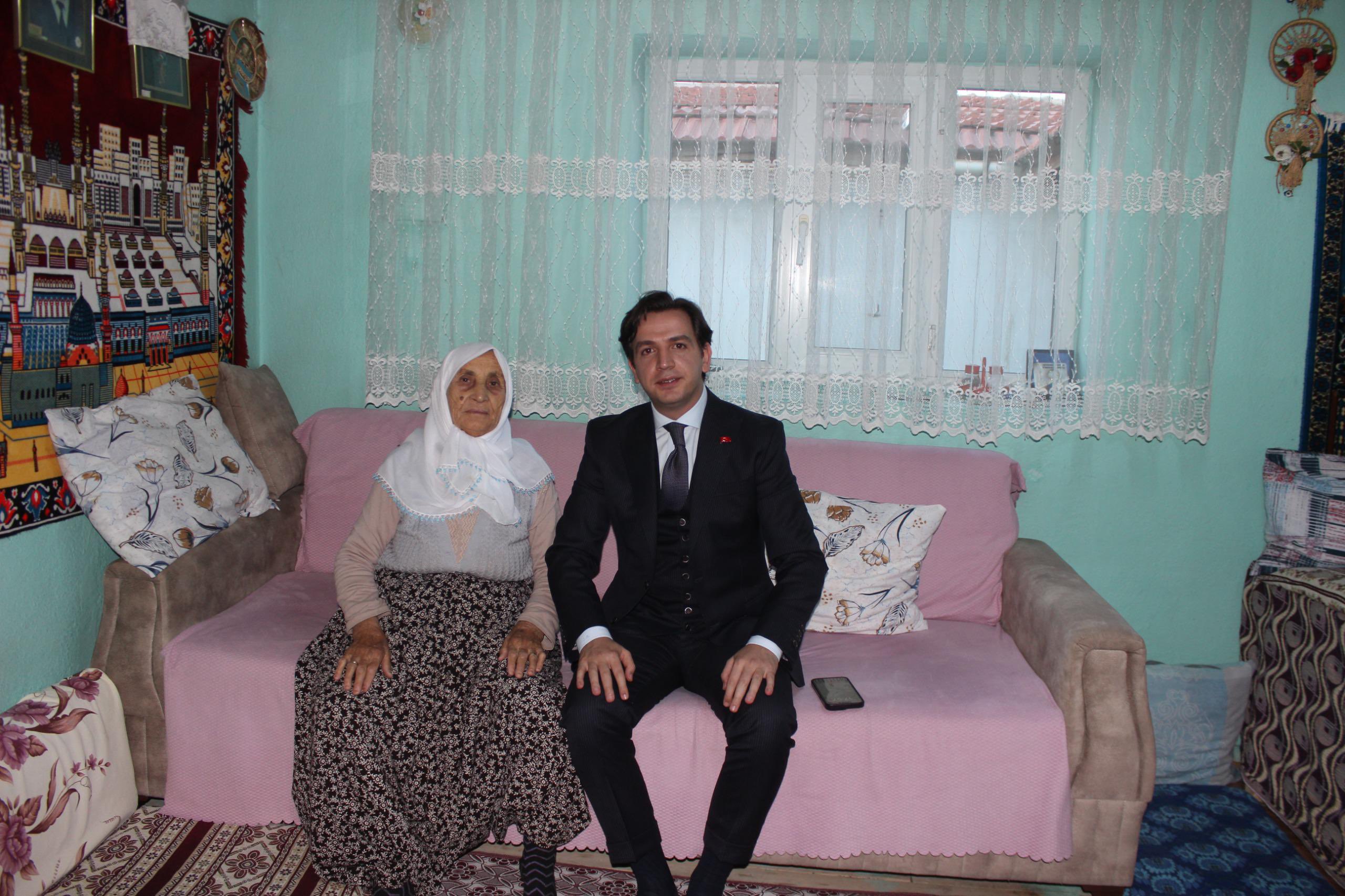 Görev Süresi Dolan Kaymakam Akpınar İlçeye Duygu Yüklü Kelimelerle Veda Etti