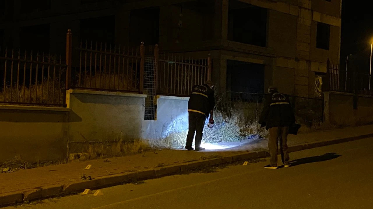 Alacaklısını böyle vurdu!  Alacak verecek kavgasında kan aktı