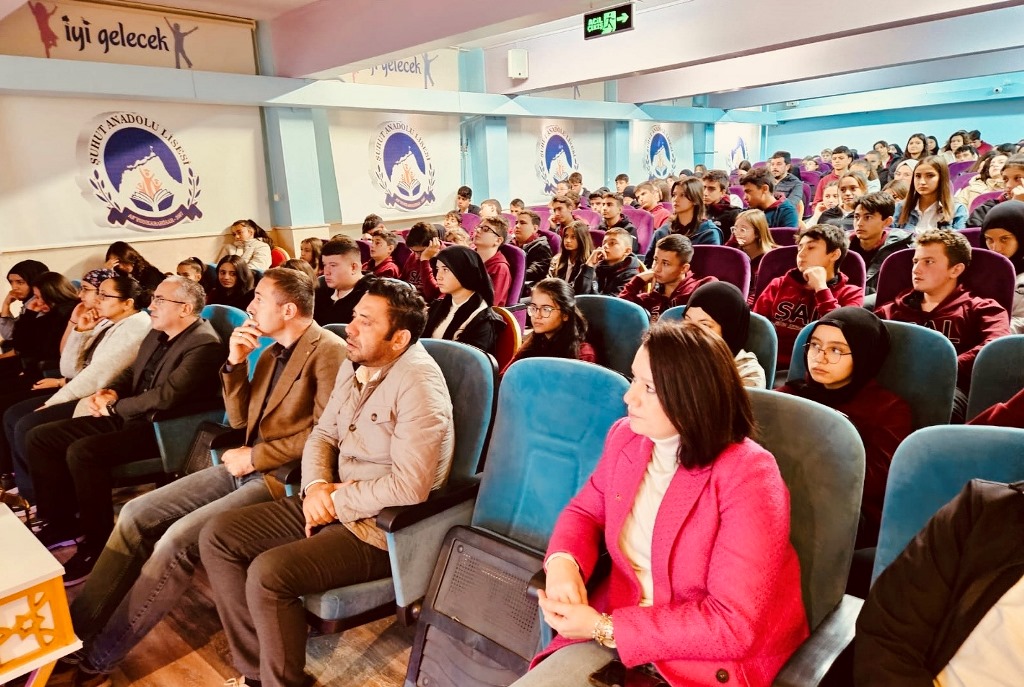 GENÇLİK YÜKSELİRSE, ÜLKE YÜKSELİR