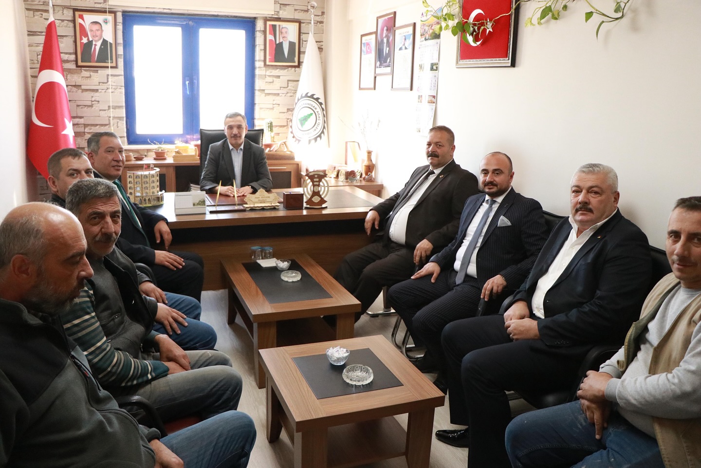 Başkan Topçu, Ağaç İşleri Esnaf Ve Sanatkarlar Odası’nı Ziyaret Etti