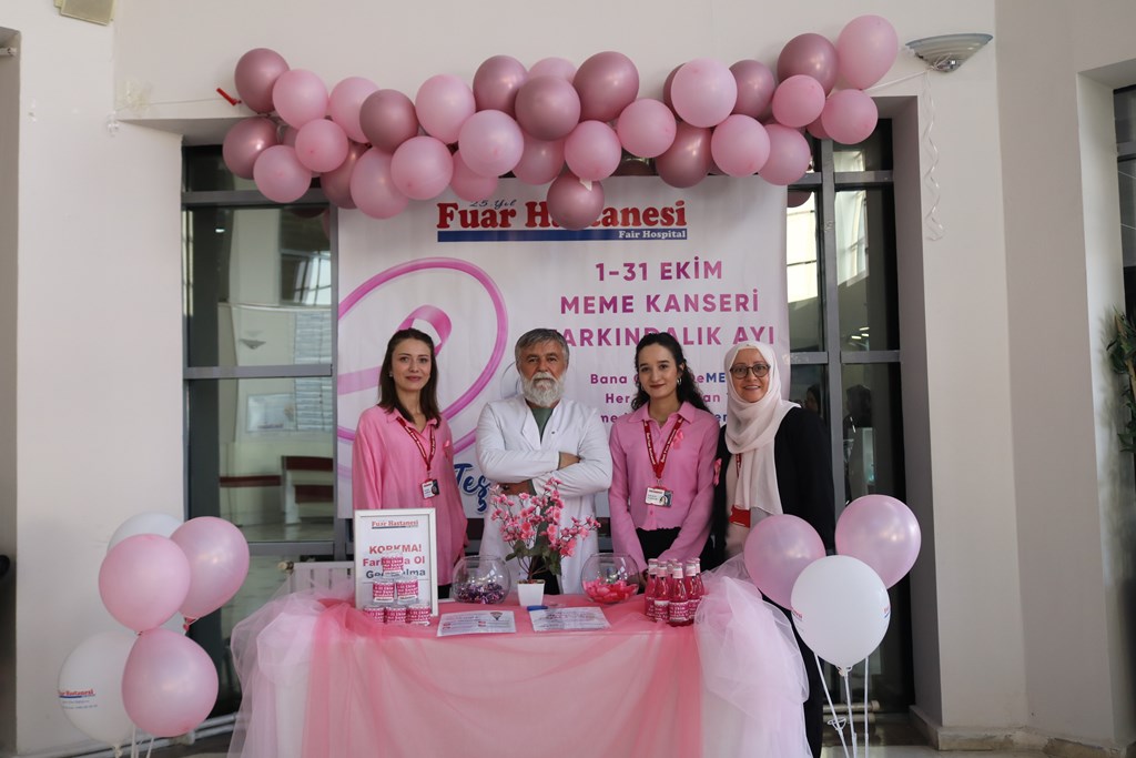 FUAR HASTANESİ'NDE MEME KANSERİ FARKINDALIK STANDINA YOĞUN İLGİ
