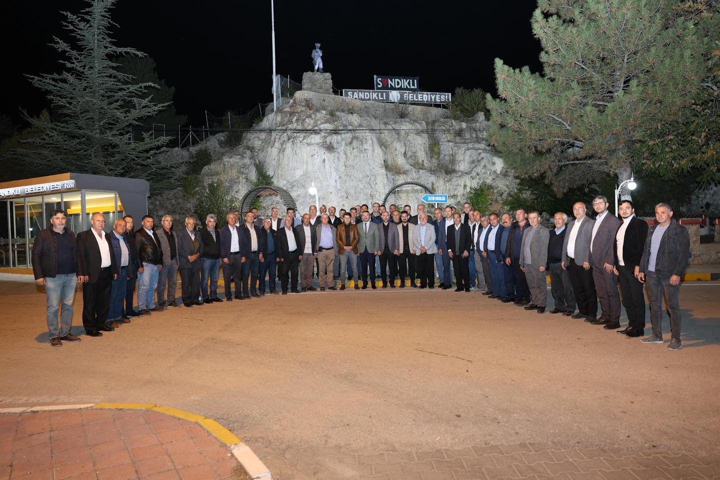 Başkan Öztaş Muhtarlarla Bir Araya Geldi