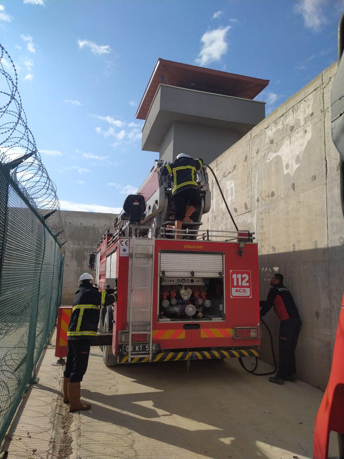 Bolvadin Cezaevinde Yangın Tatbikatı Gerçekleştirildi