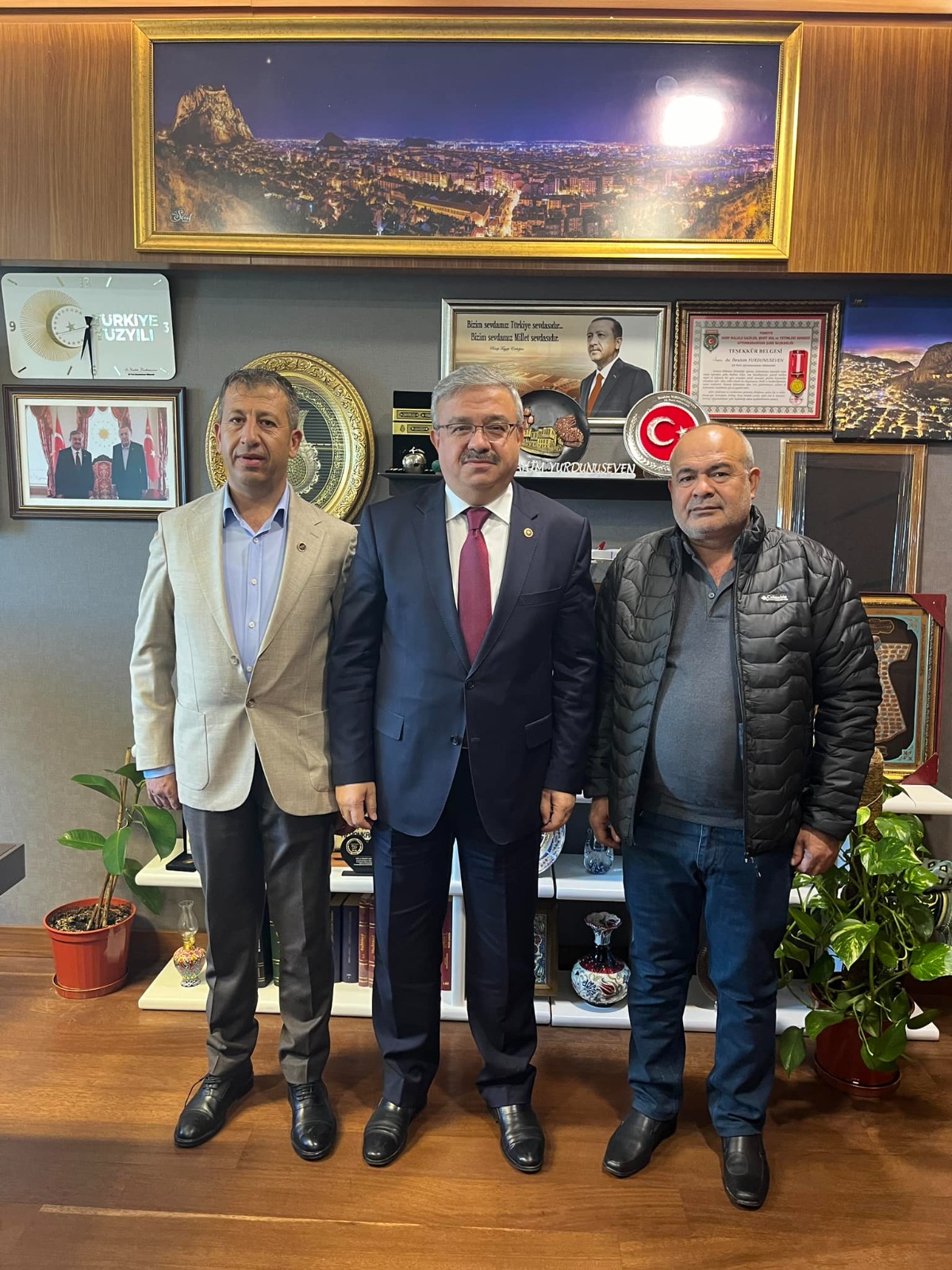 MİLLETVEKİLİ YURDUNUSEVEN, BAŞKAN DAVAS'I KABUL ETTİ       