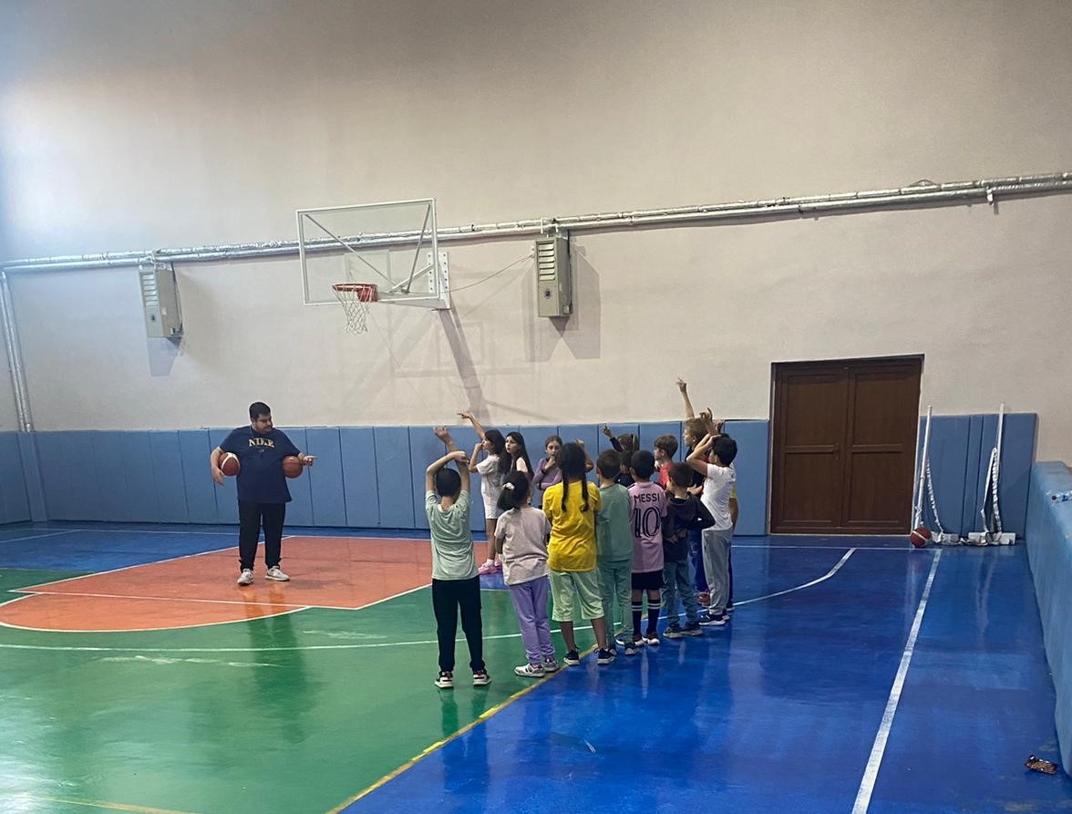 ŞUHUT'TA YETENEK TARAMASI ÇALIŞMALARI İLE BASKETBOL KURSU TÜM HIZIYLA DEVAM EDİYOR