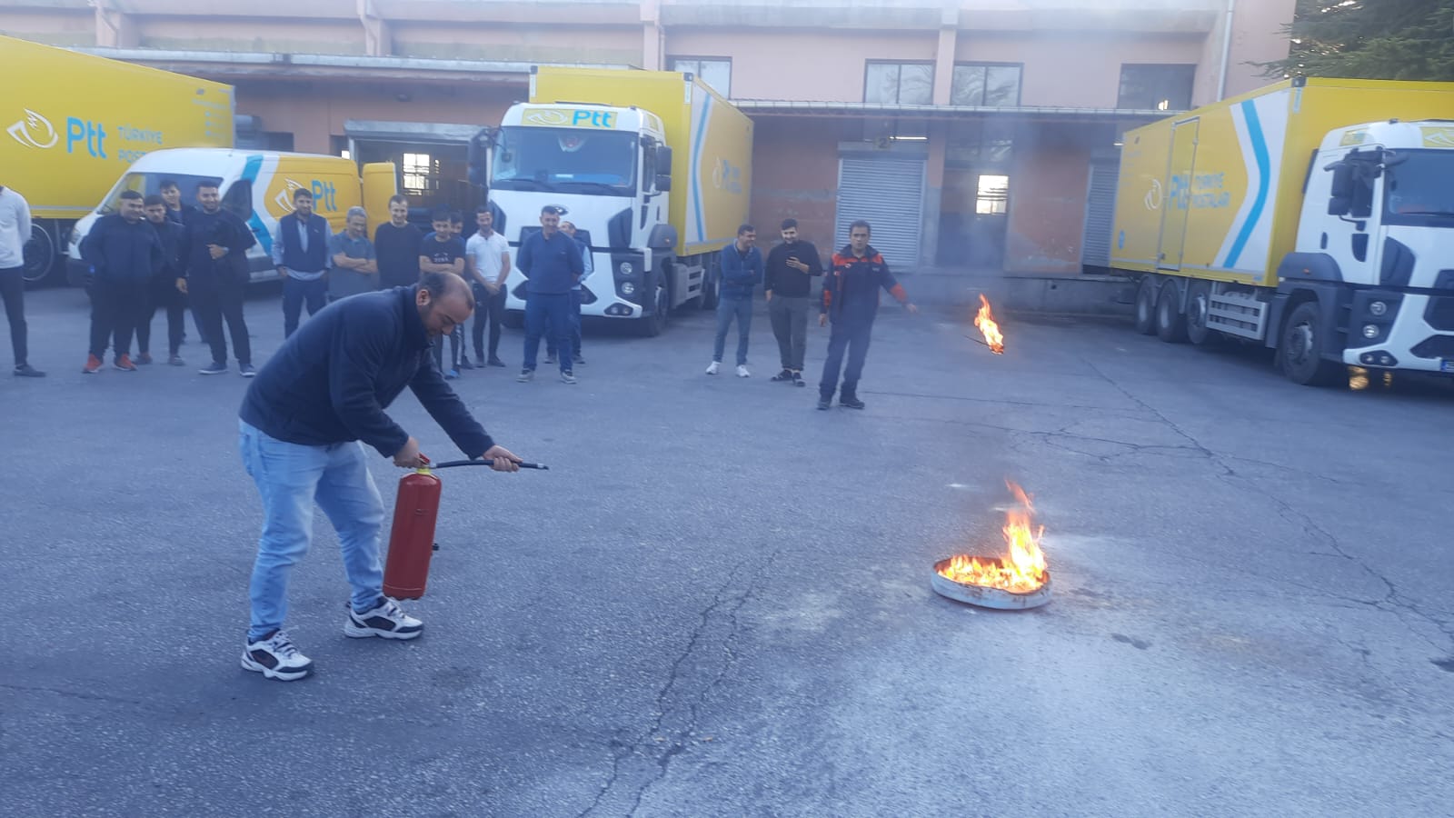 Afyonkarahisar’da PTT Personeline Afet Farkındalık Eğitimi