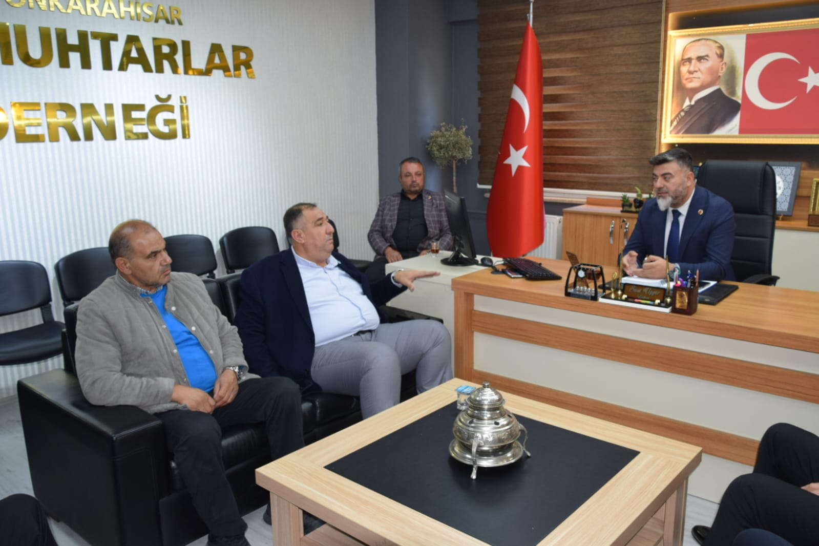 İYİ Parti Afyonkarahisar İl Teşkilatı’ndan Muhtarlara Ziyaret