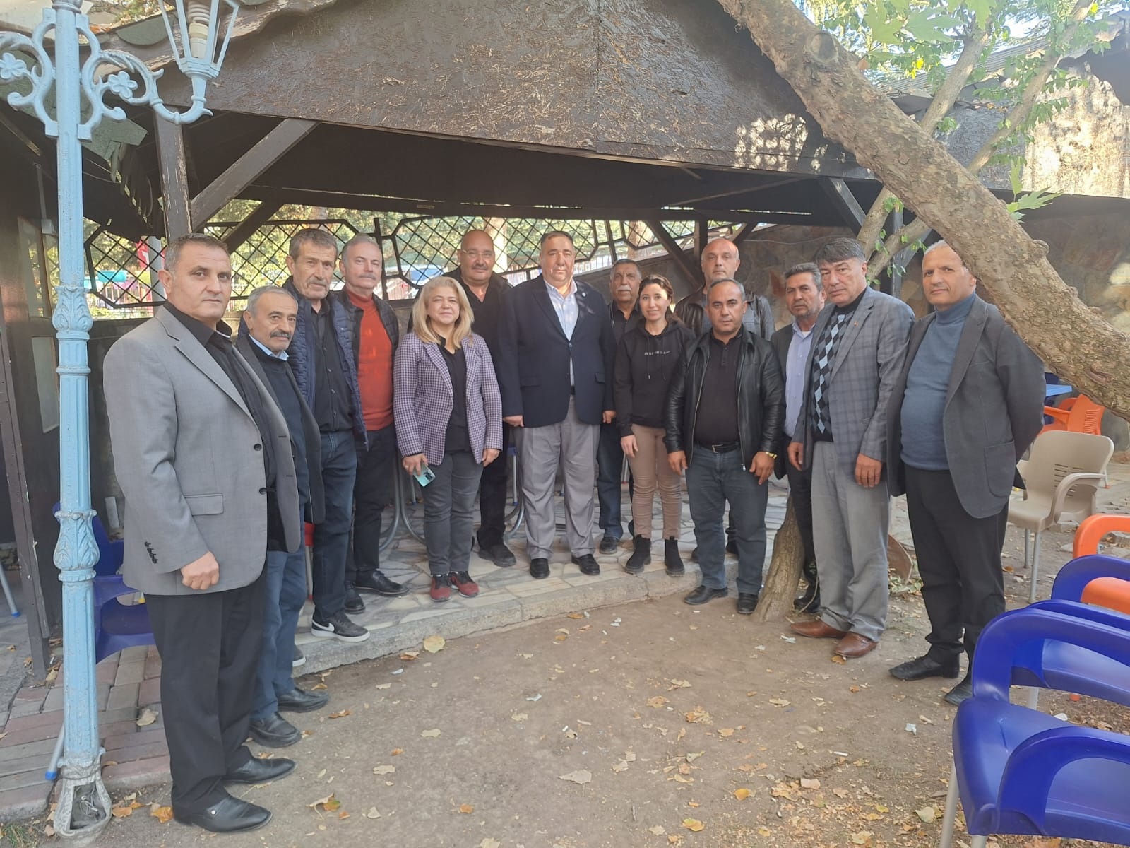 İYİ Parti Afyonkarahisar İl Teşkilatı’ndan Muhtarlara Ziyaret