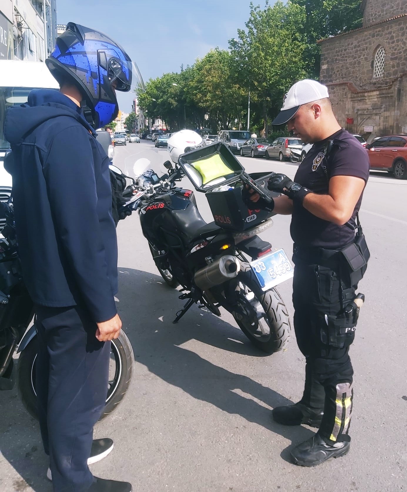 3 BİN 788 MOTOSİKLET SÜRÜCÜSÜNE CEZAİ İŞLEM UYGULANDI