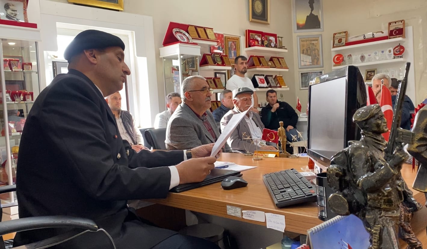 BAŞKAN KUMARTAŞLI TÜM SİYASİ  PARTİLERE DERNEĞİN KAPISINI KAPATTI