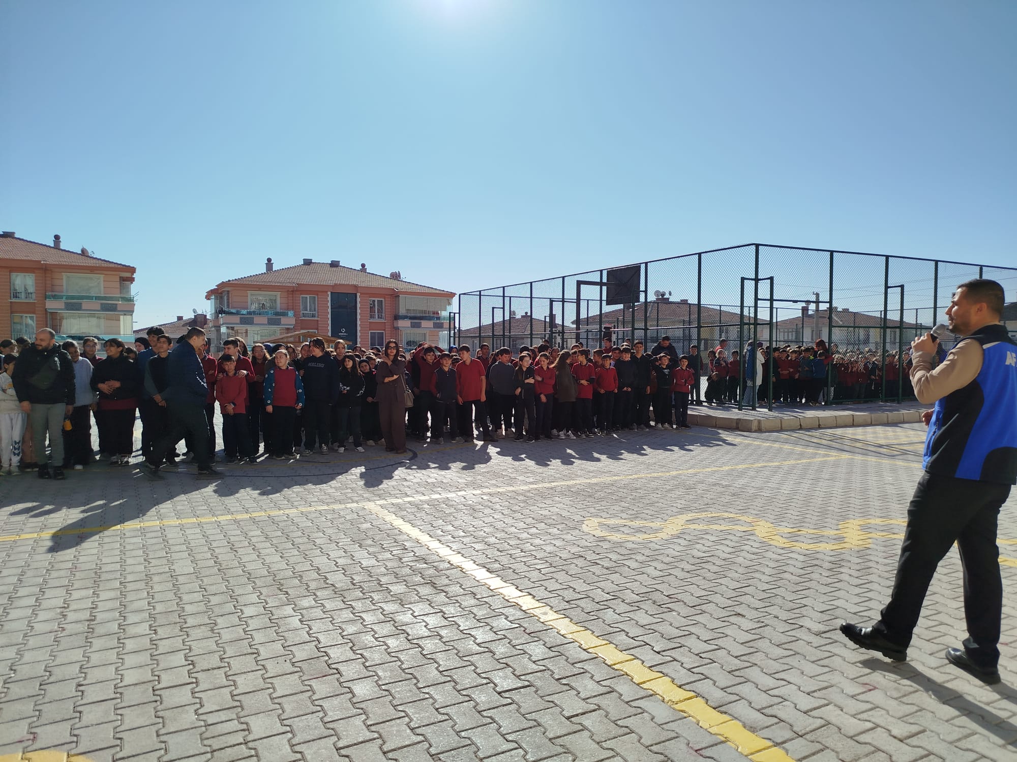 Maver Kemal Arsoy Öğrencilerine Afet Farkındalık Eğitimi Verildi