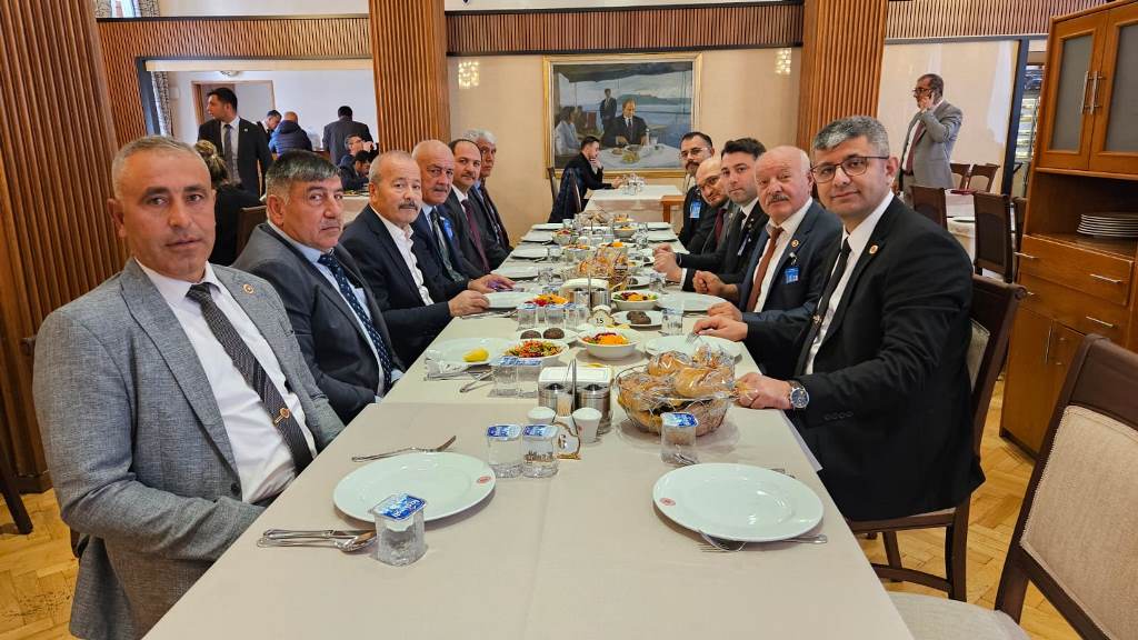 MHP İL GENEL MECLİSİ ÜYELERİ'NDEN, MİLLETVEKİLİ TAYTAK'A ZİYARET
