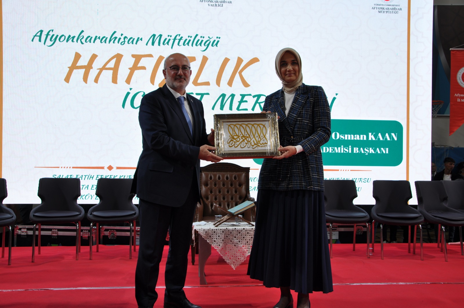 Afyon'da Aileler Gurur Duydu 201 Öğrenci Hafız Oldu