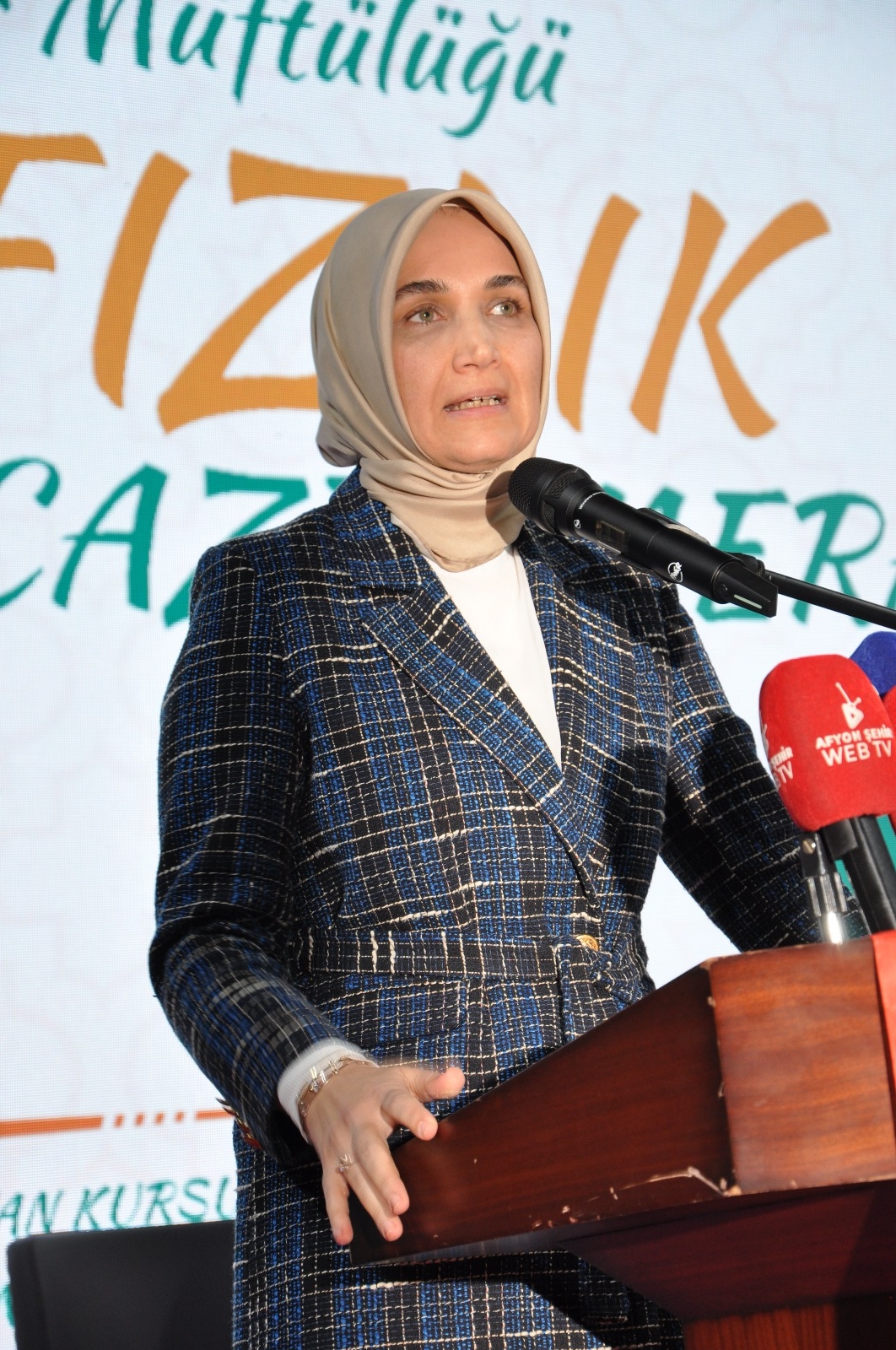 Afyon'da Aileler Gurur Duydu 201 Öğrenci Hafız Oldu