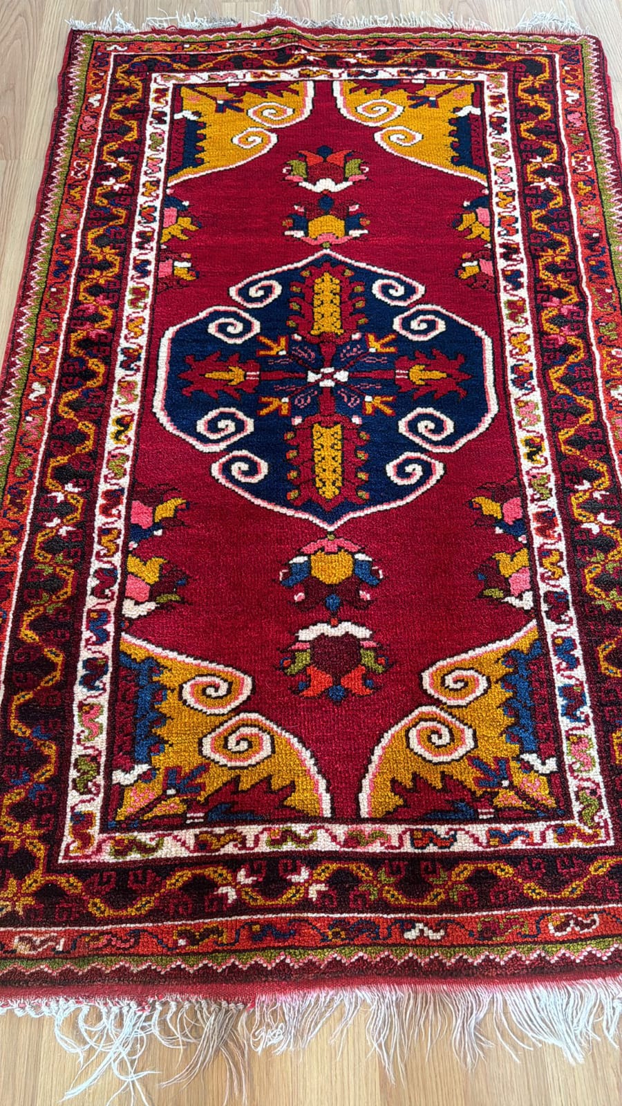 İlmek İlmek Anadolu: Ege Bölgesi Büyük Halı ve Kilim Müzayedesi Başlıyor!