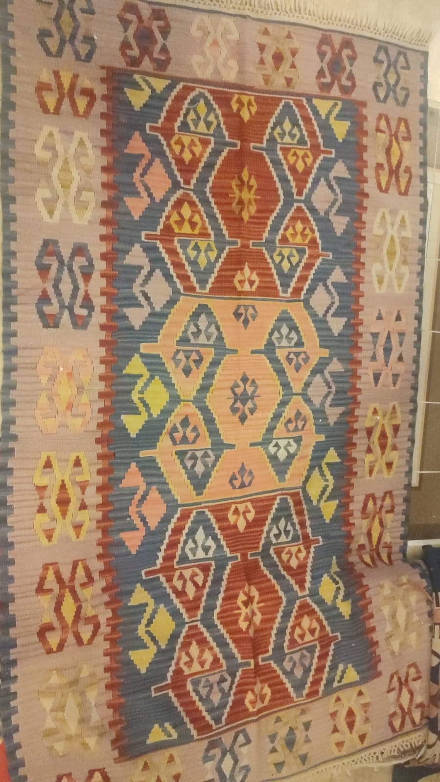 İlmek İlmek Anadolu: Ege Bölgesi Büyük Halı ve Kilim Müzayedesi Başlıyor!