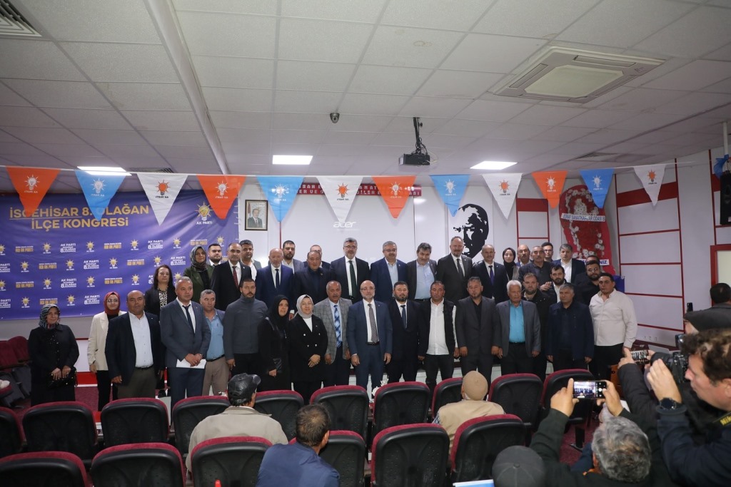 AK PARTİ İSCEHİSAR'DA KONGRE HEYECANI YAŞANDI