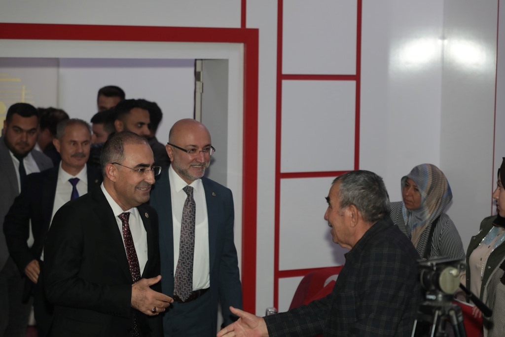 AK PARTİ İSCEHİSAR'DA KONGRE HEYECANI YAŞANDI