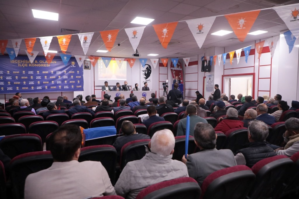 AK PARTİ İSCEHİSAR'DA KONGRE HEYECANI YAŞANDI