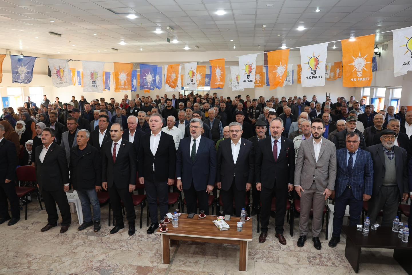 AK Partili Özkaya Partisinin Hocalar Kongresine Katıldı