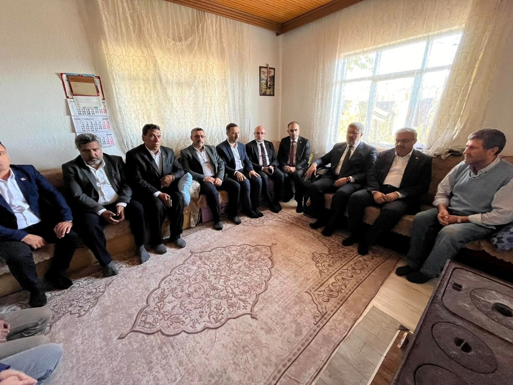 AK PARTİ HEYETİNDEN TAZİYE ZİYARETİ