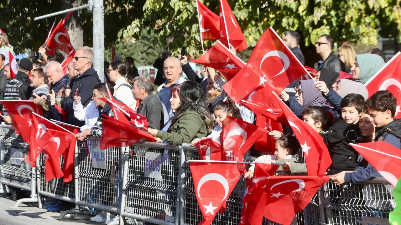 28 EKİM’DE OKULLAR TATİL Mİ?