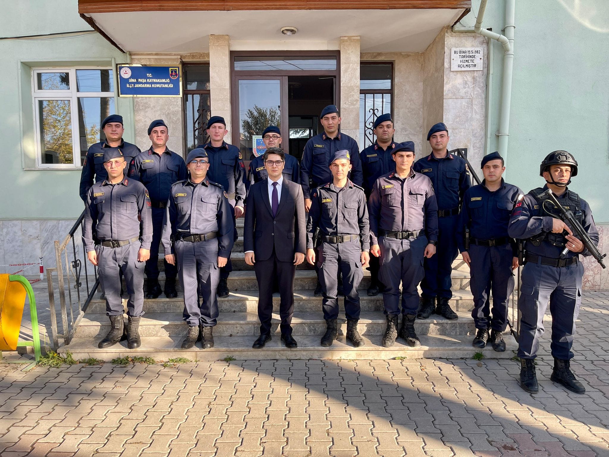 Sinanpaşa Kaymakamı Serkan Kaya, Veda Ziyareti Gerçekleştirdi
