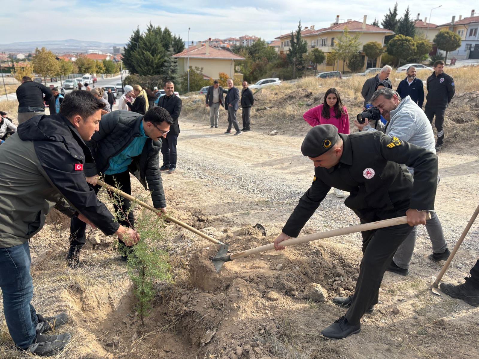 Emirdağ’da Cumhuriyetin 101. Yılında 101 Fidan Dikildi