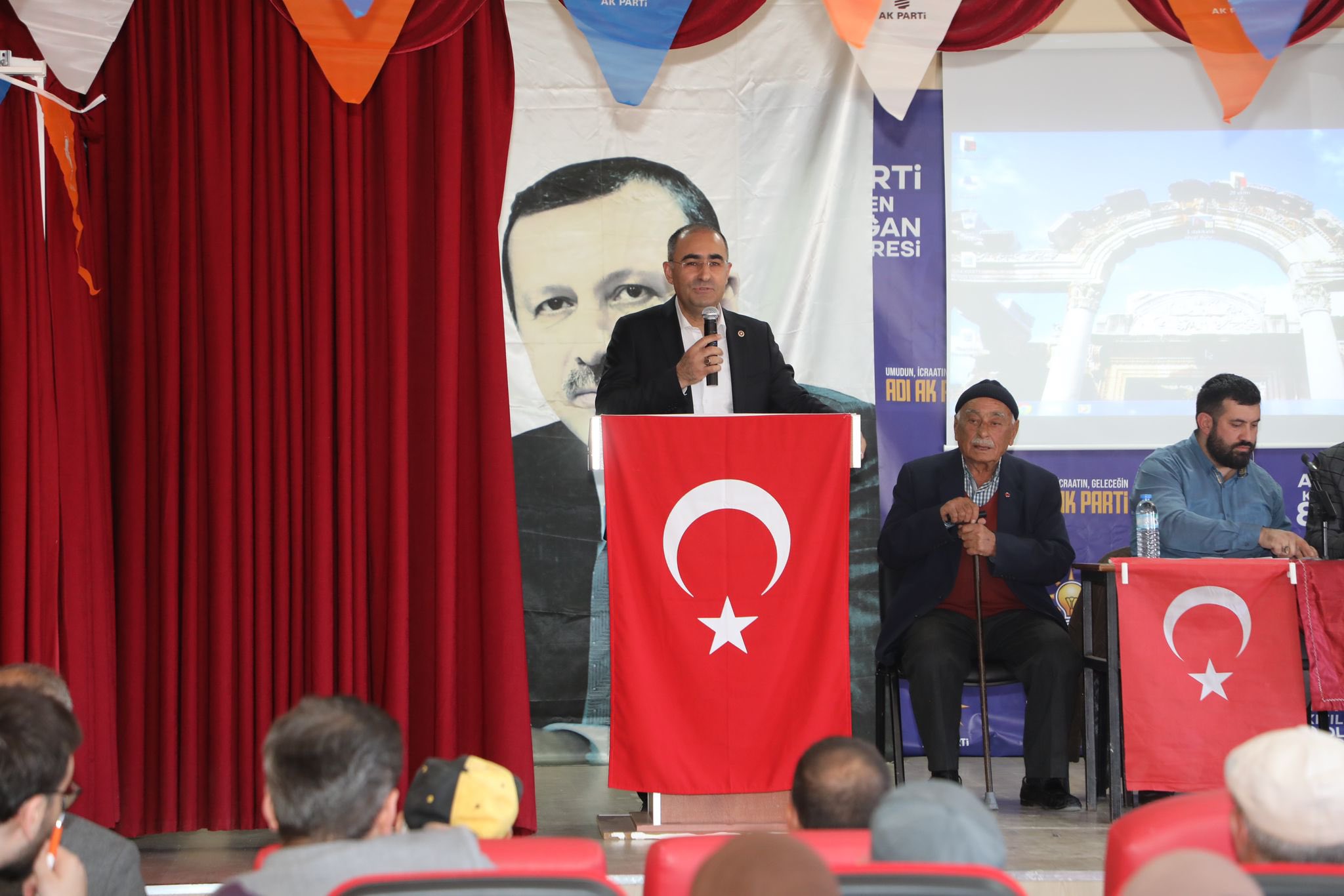 AK Parti Kızılören Kongresi Gerçekleşti