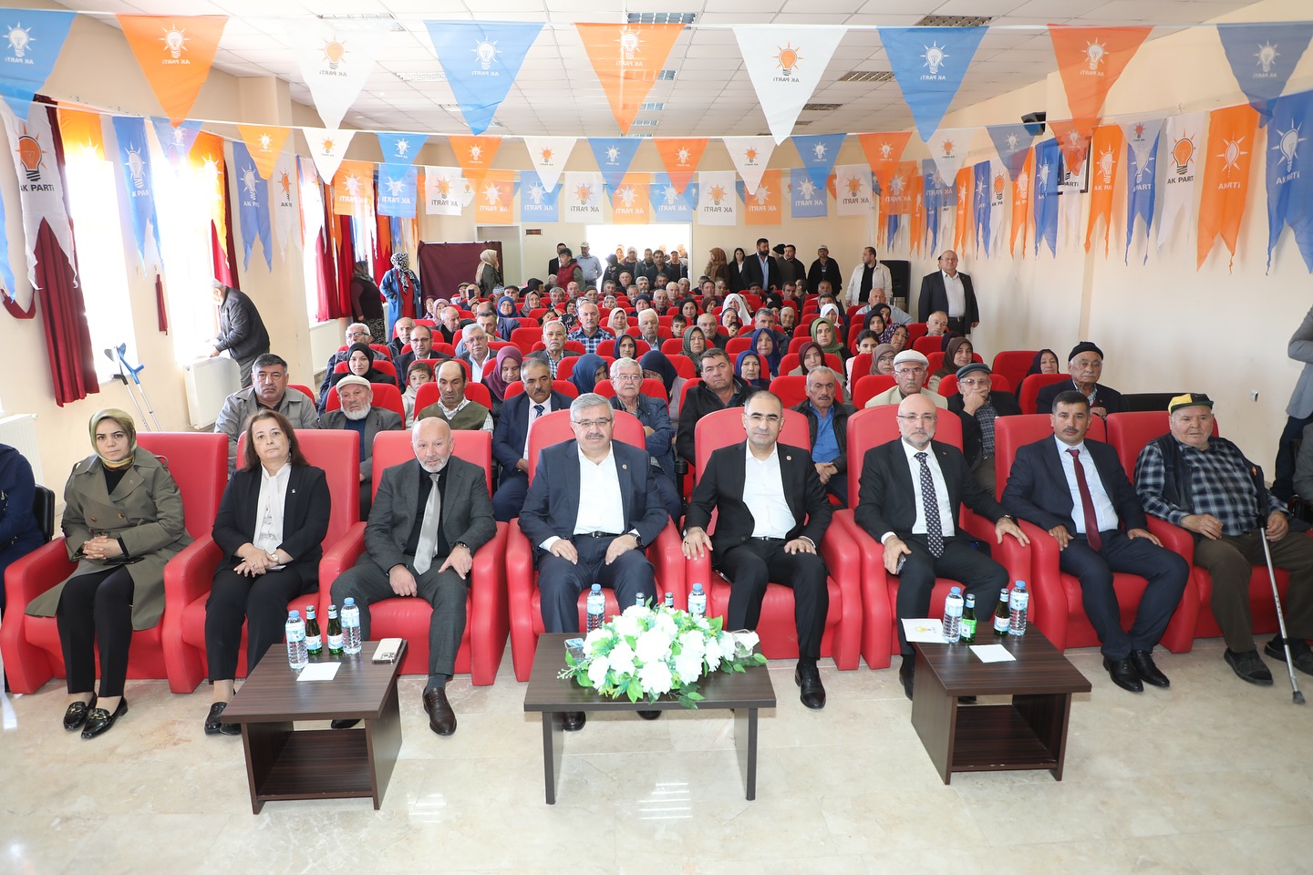 AK Parti Kızılören Kongresi Gerçekleşti