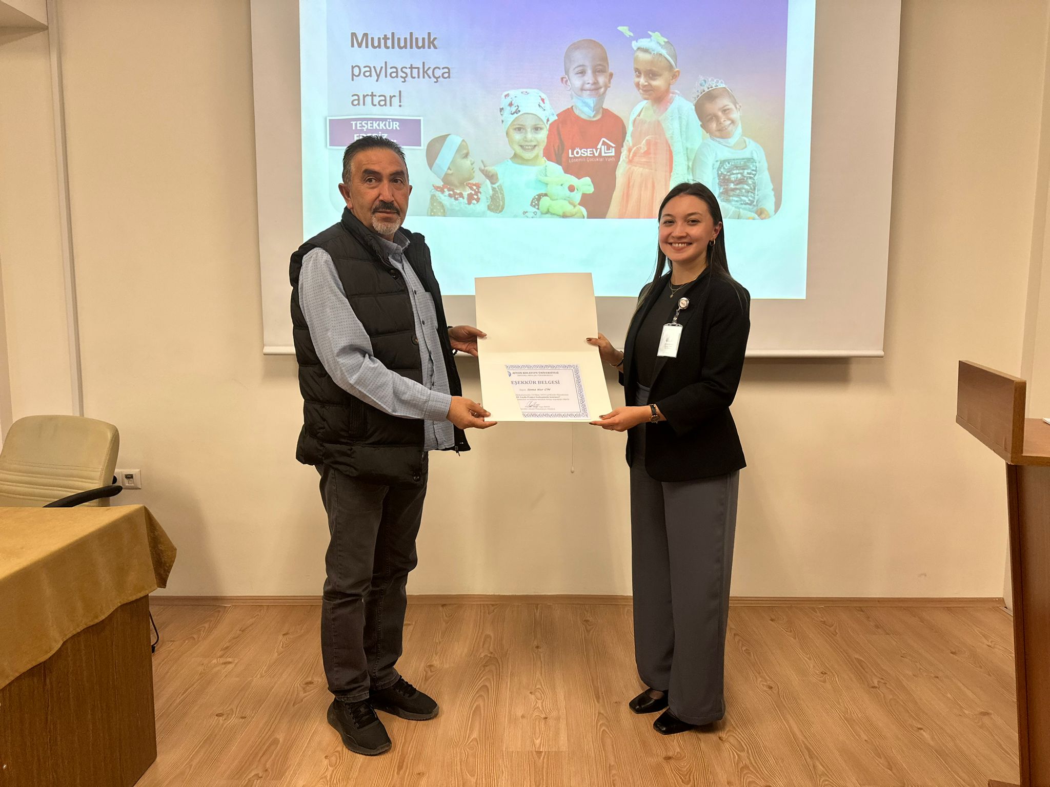 Sandıklı MYO'da LÖSEV Farkındalık Semineri Düzenlendi