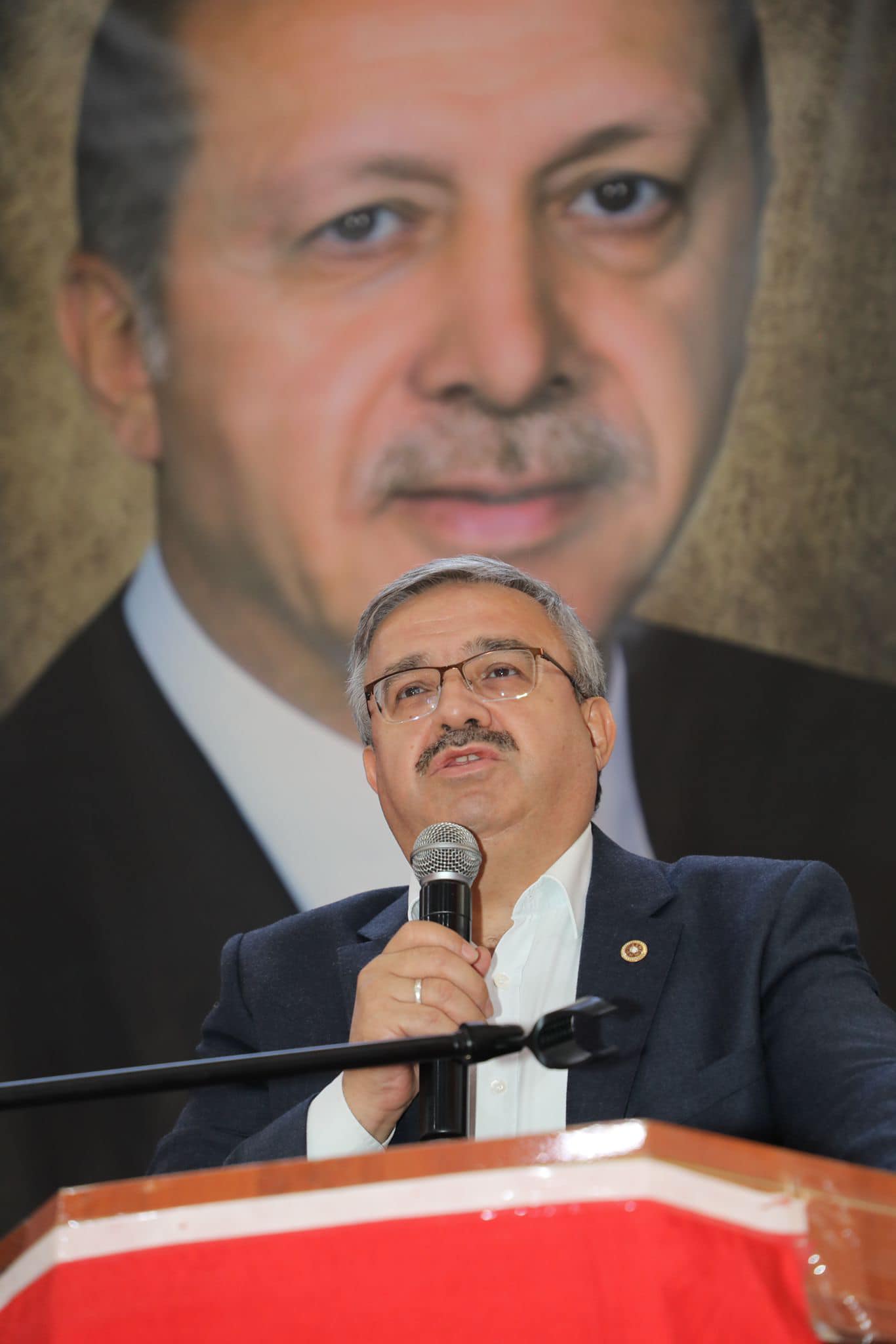 AK Parti Dazkırı Kongresini Büyük Coşkuyla Tamamladı