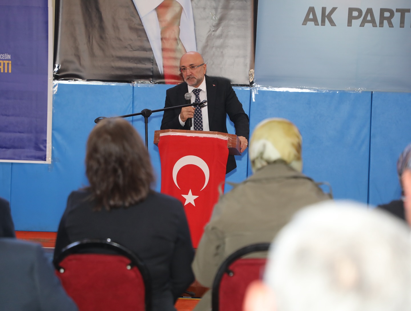 AK Parti Dazkırı Kongresini Büyük Coşkuyla Tamamladı