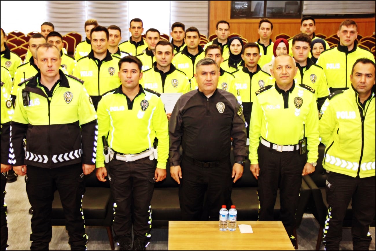 Yeni Mezun Trafikçiler Eğitimlerini Başarıyla Tamamladı