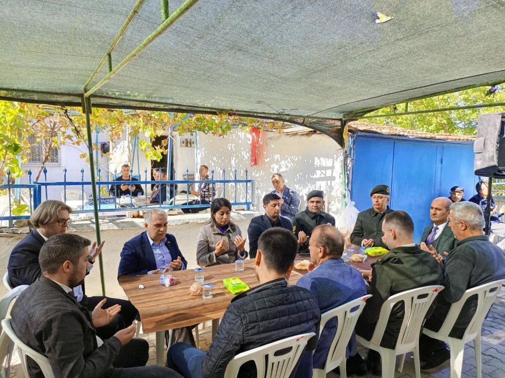 KAYMAKAM DURU, ŞEHİT ONUR ÇAPAN'IN MEVLİD PROGRAMINA KATILDI