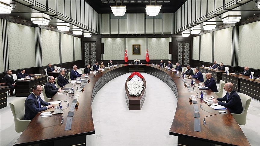 Cumhurbaşkanlığı Kabinesi Toplanıyor: Ana Gündem Terörle Mücadele