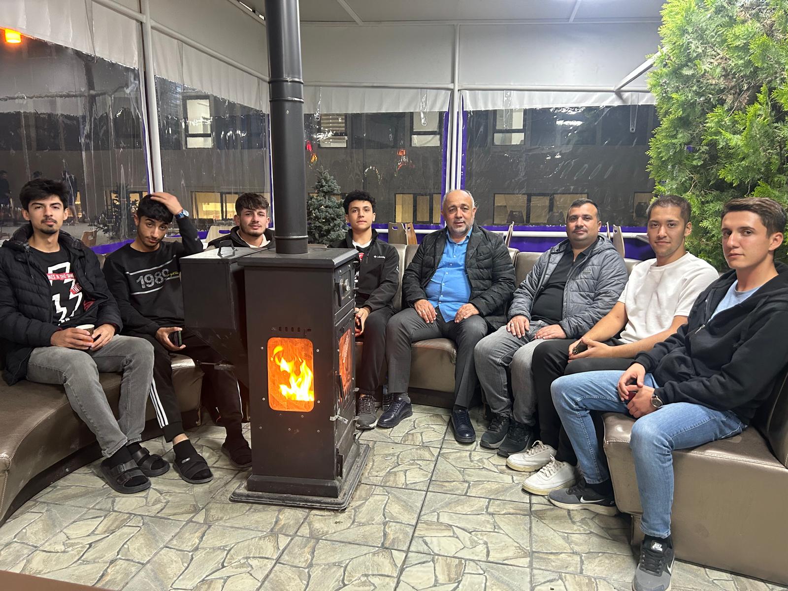 Müdür Kasapoğlu’nun Jesti Öğrencileri Mutlu Etti