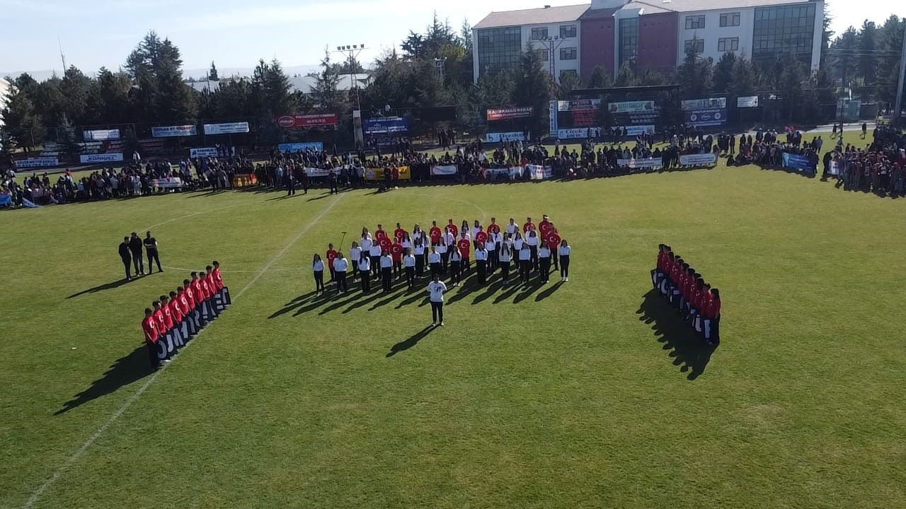 Şuhut’ta Cumhuriyet coşkusu! Cumhuriyet Bayramı kutlamaları birbirinden güzel etkinlere sahne oldu